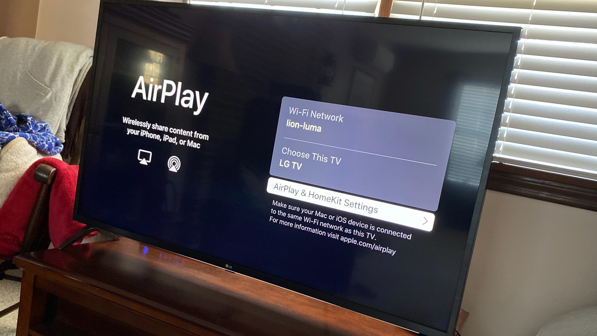how to AirPlay from iPhone to TV 